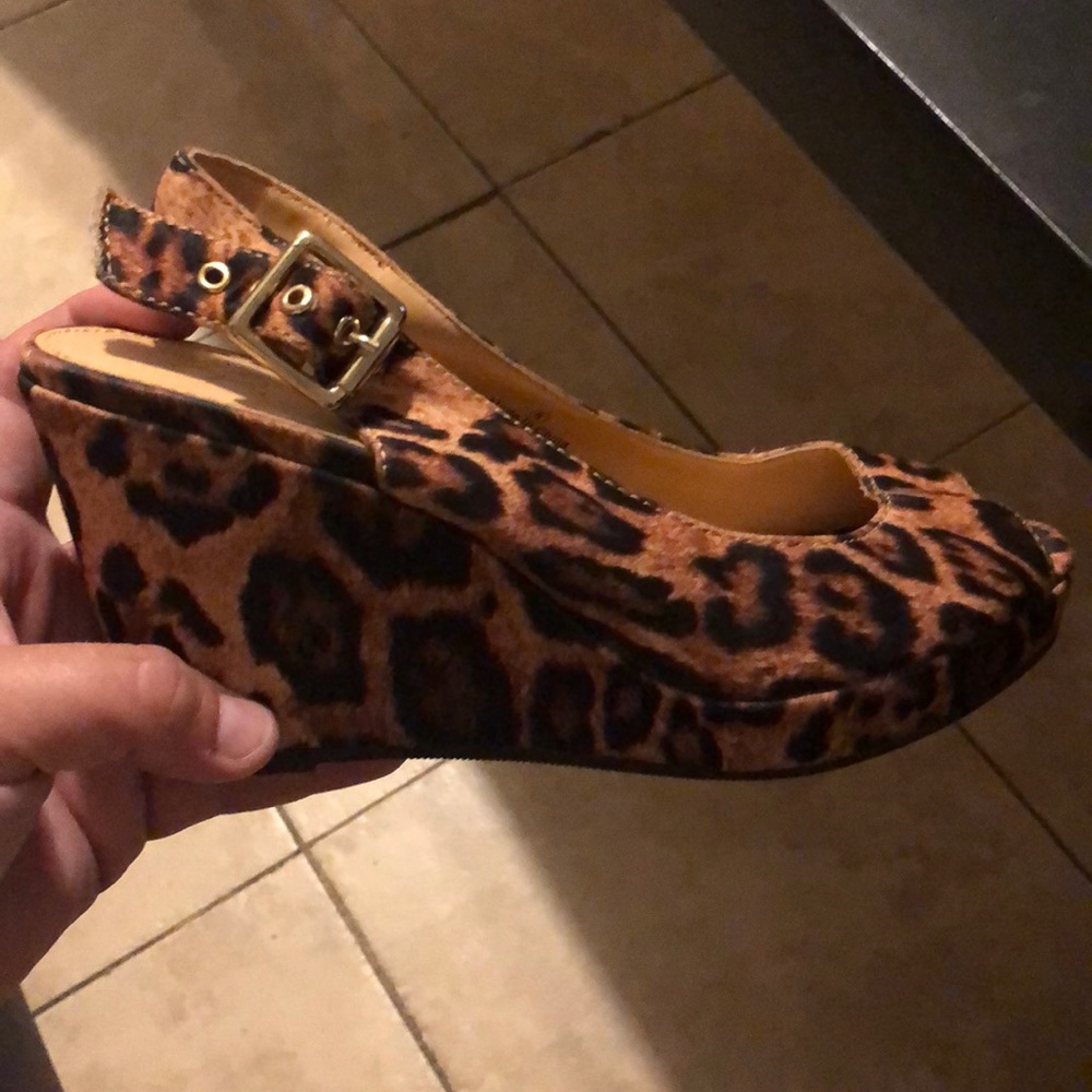 Leopard wedges
